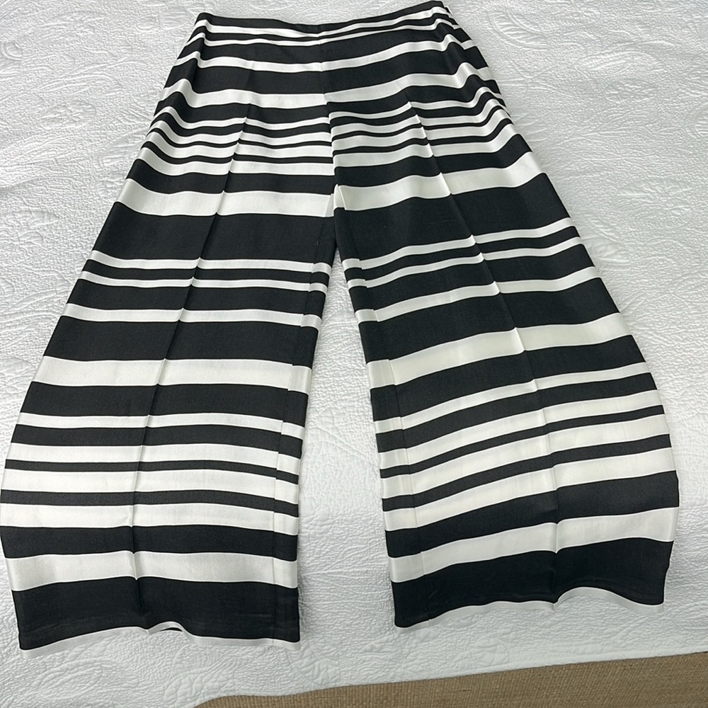 Trina Turk silky feeling wide leg pants